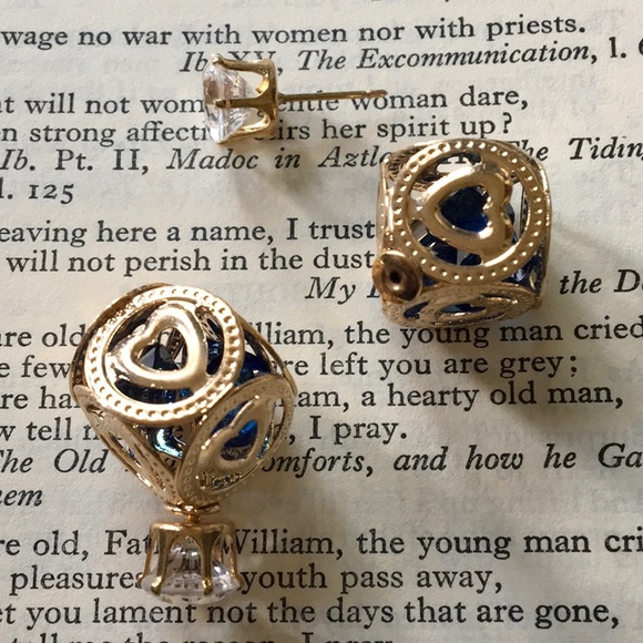 SALE - Gold & Blue Solitaire Earrings Square Backings NEW - Picture 3 of 6